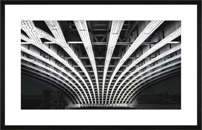 Main image Under the Bridge